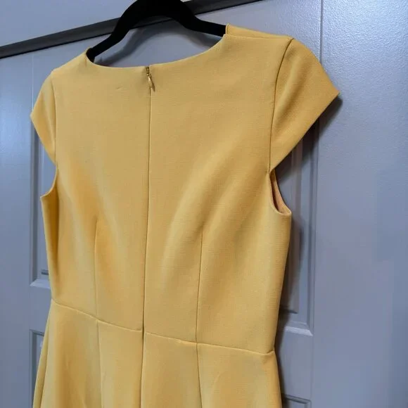 ANN TAYLOR | Short Sleeve Yellow Sheath Work Dress Size 2 - Picture 7 of 8
